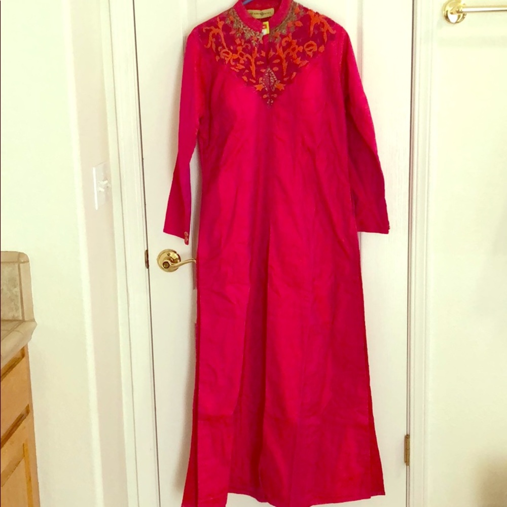 Indian kufni outfit for women. Brand new